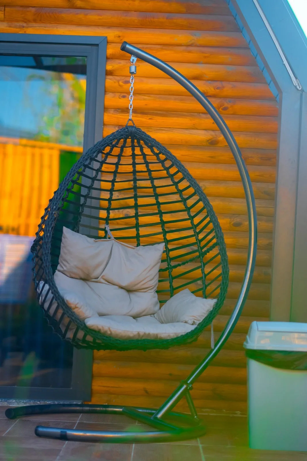 Berra Resort Tatil Köyü'nde dinlendirici bir salıncak