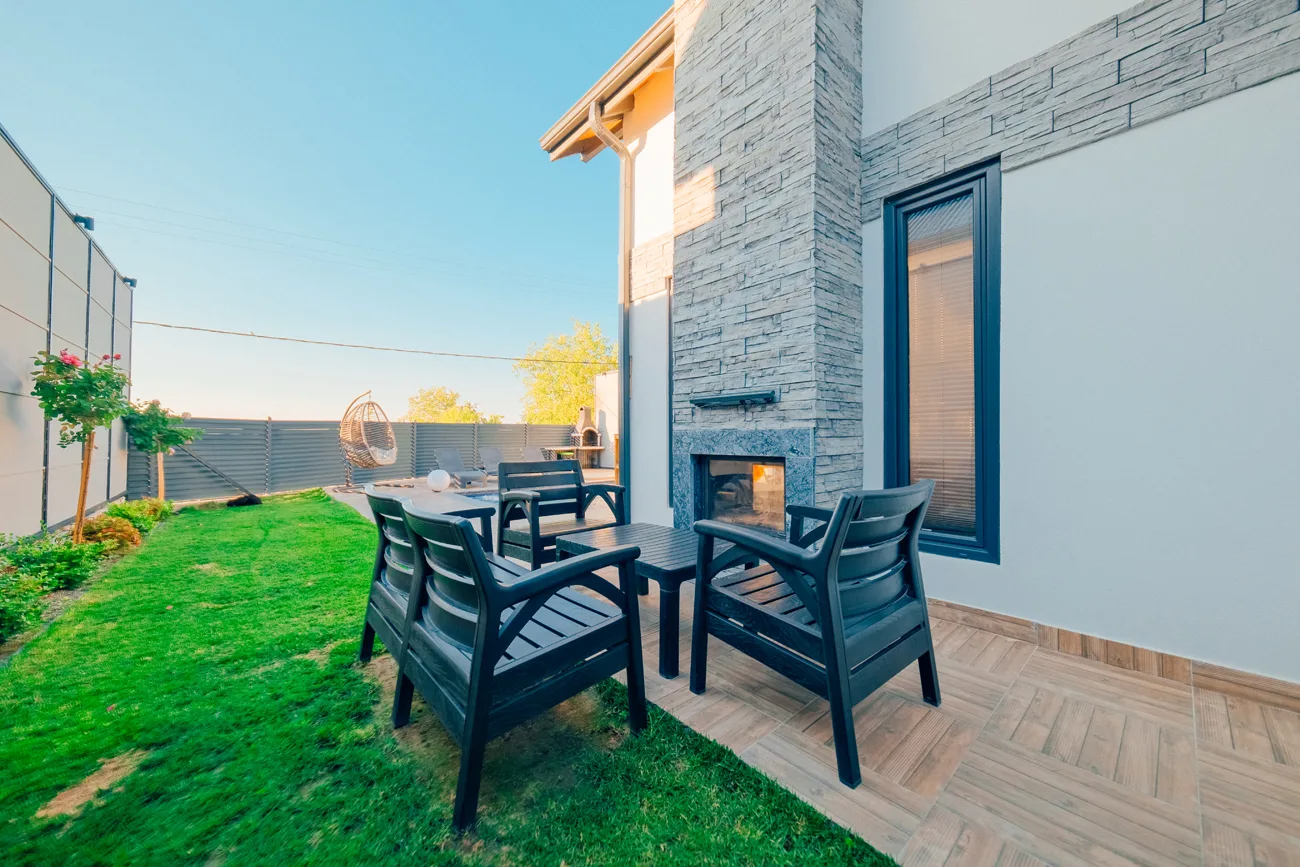 Sapanca Cbc Plus Bungalov bahçesi ve oturma alanı