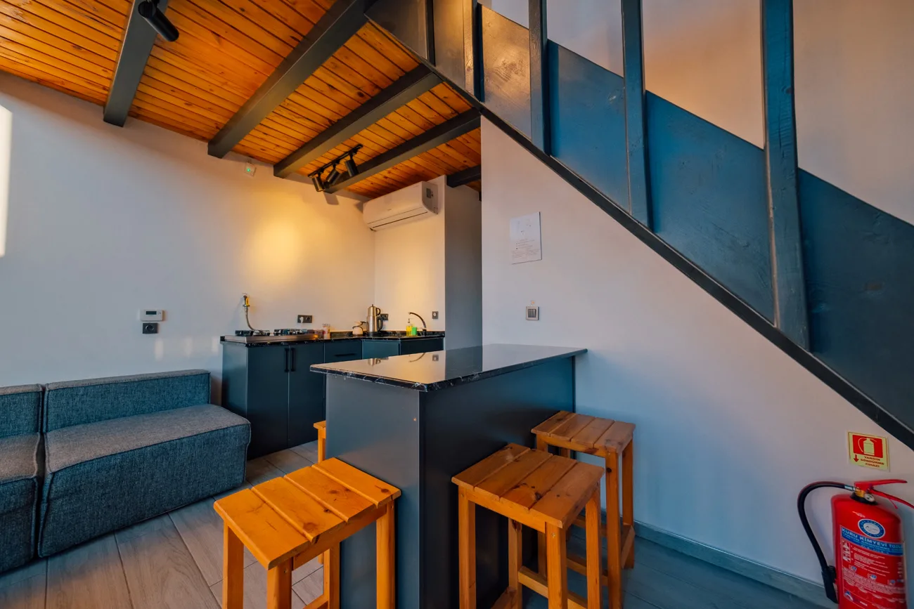 Sapanca Cbc Plus Bungalov iç mekan görünümü, modern tasarım ve konforlu yaşam alanı.