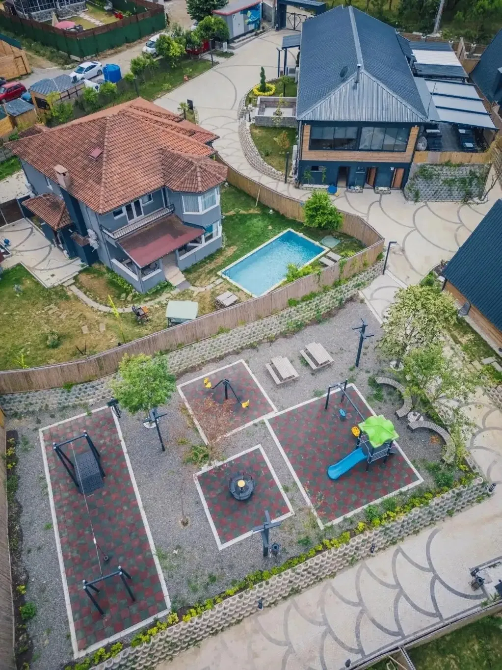 Sapanca My Resort Prive'nin genel görünümü, özel havuzlu bungalovlar ve bahçe alanı